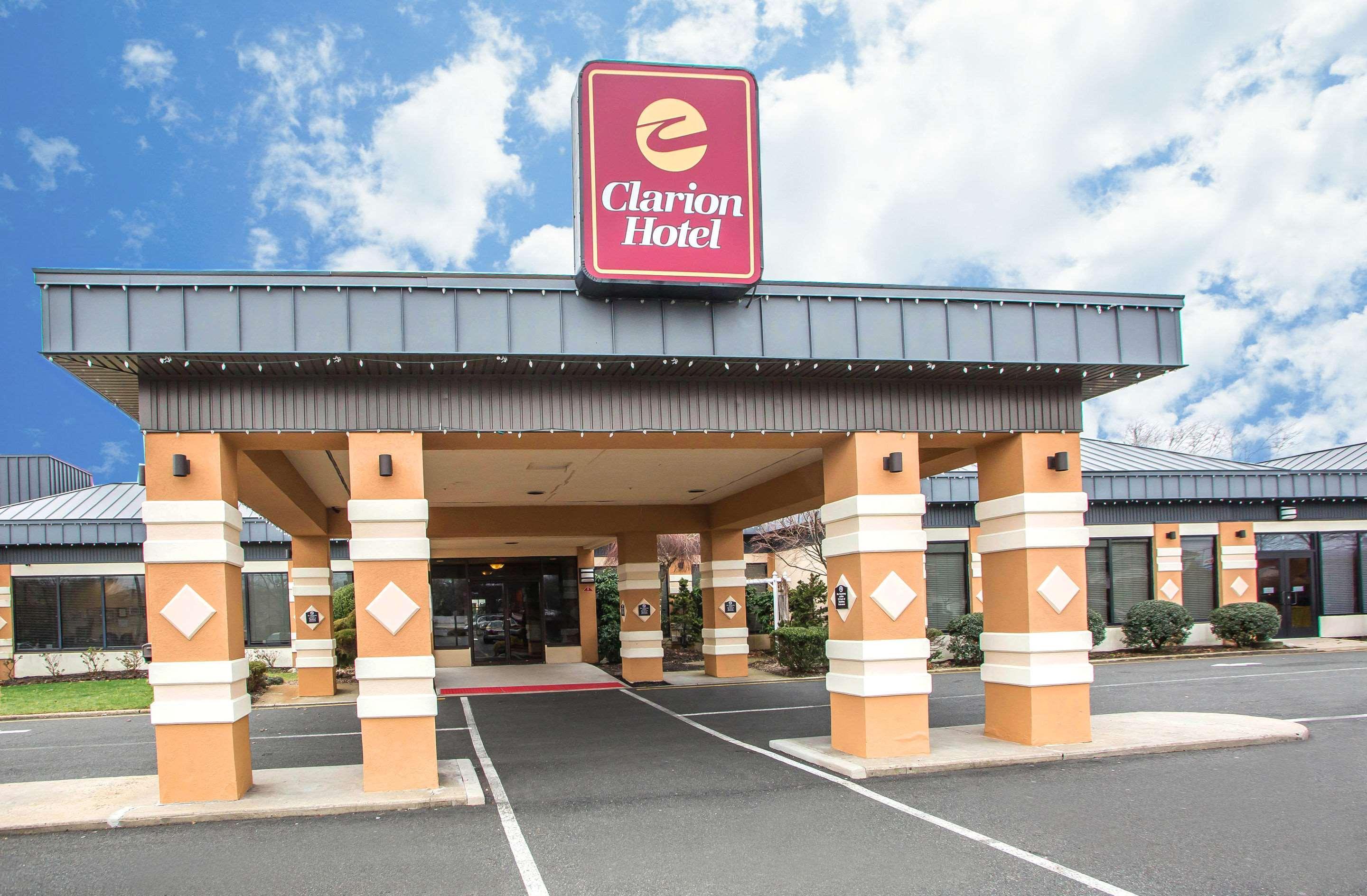 Clarion Hotel & Conference Center Toms River Exterior photo